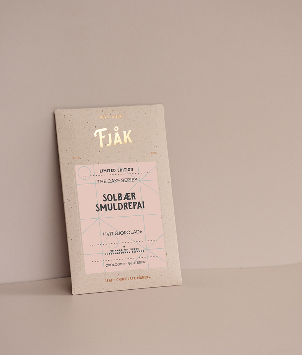 Fjak_limited_BLACKCURRANT_CRUMBLE Blackcurrant Crumble (white) BIO